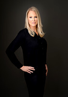 Robin - Headshots 11-22-2021